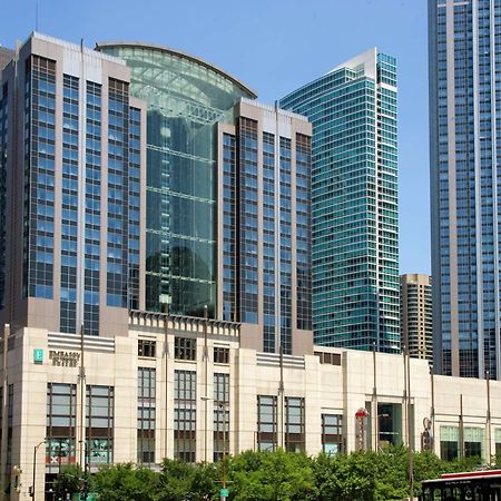Embassy Suites By Hilton Chicago Downtown Magnificent Mile Exterior foto